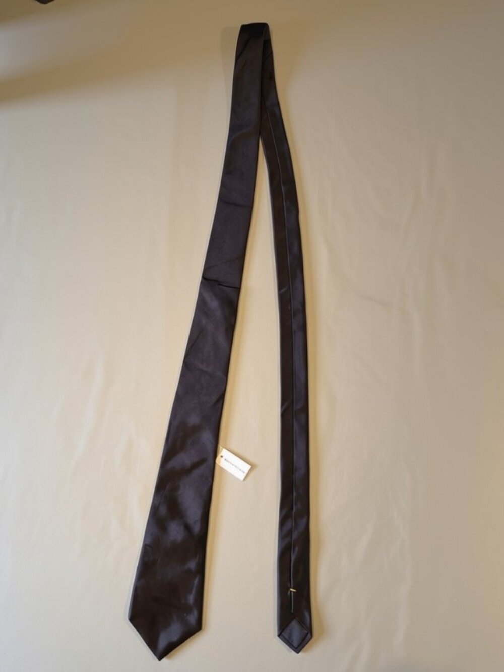 NEW Banana Republic Black Arvo Italian Silk Tie - Picture 2 of 4